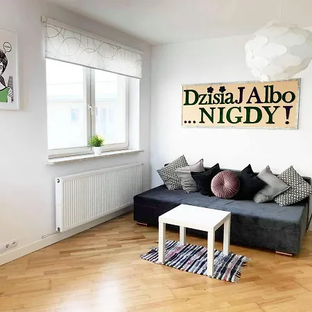 Stanow Zjednoczonych 34 * Warsaw